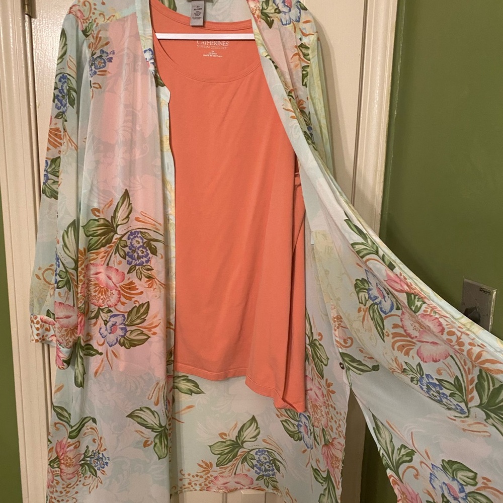Light green duster with flowers